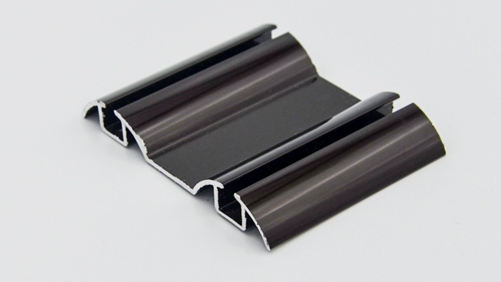 afed8145-1696-11ea-a464-001e670406c4-1